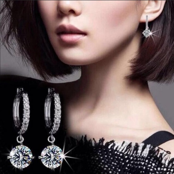 3/$30 CUTE SILVERY ZIRCON PENDANT HOOPS - Picture 7 of 7